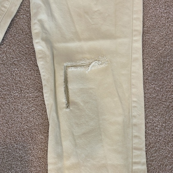 Pacsun pale yellow jeans, high waisted, distressed, rough hem, women size 27 - Picture 6 of 9